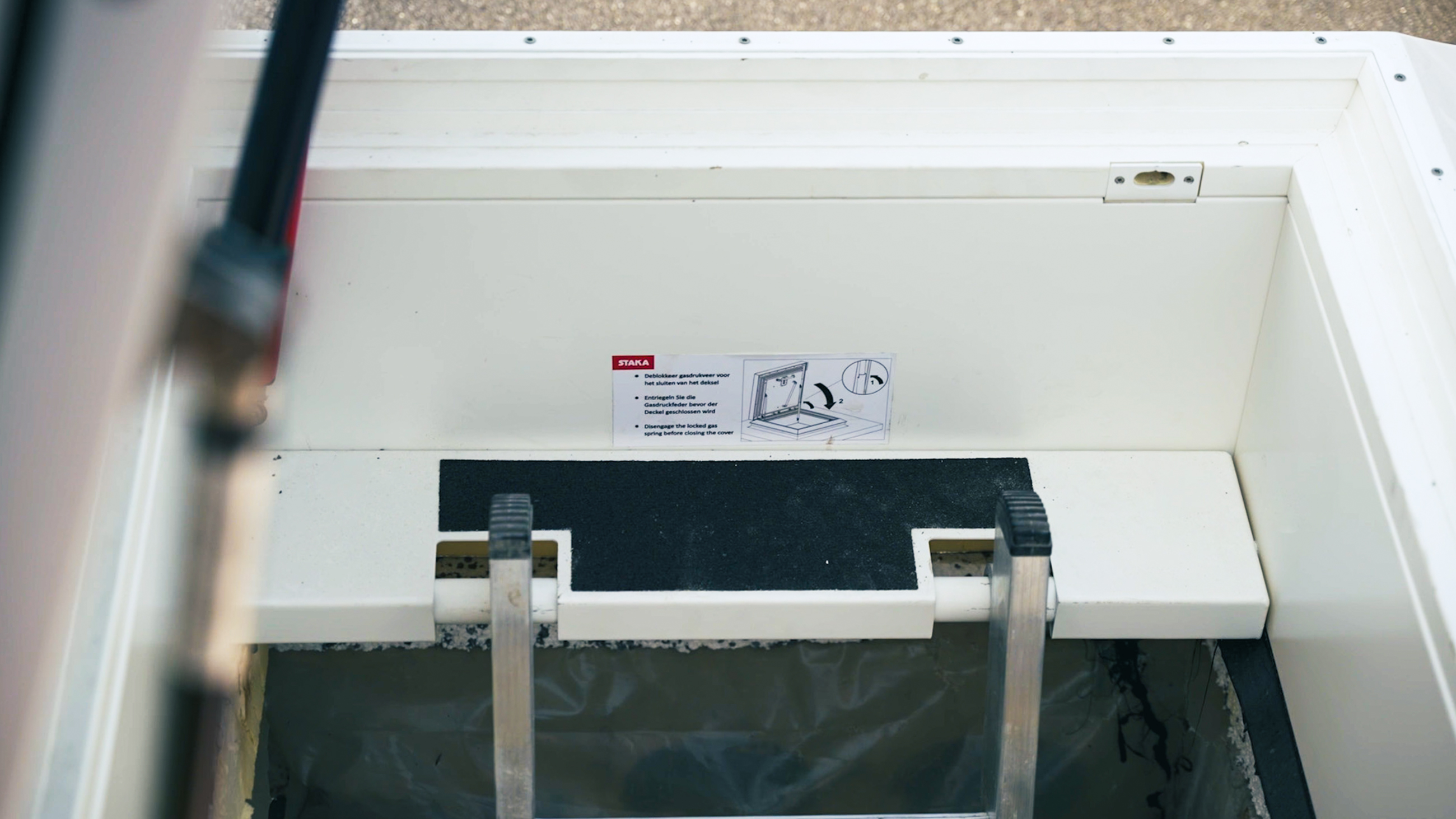 TopAccess roof access hatch with extension ladder at Food Villag